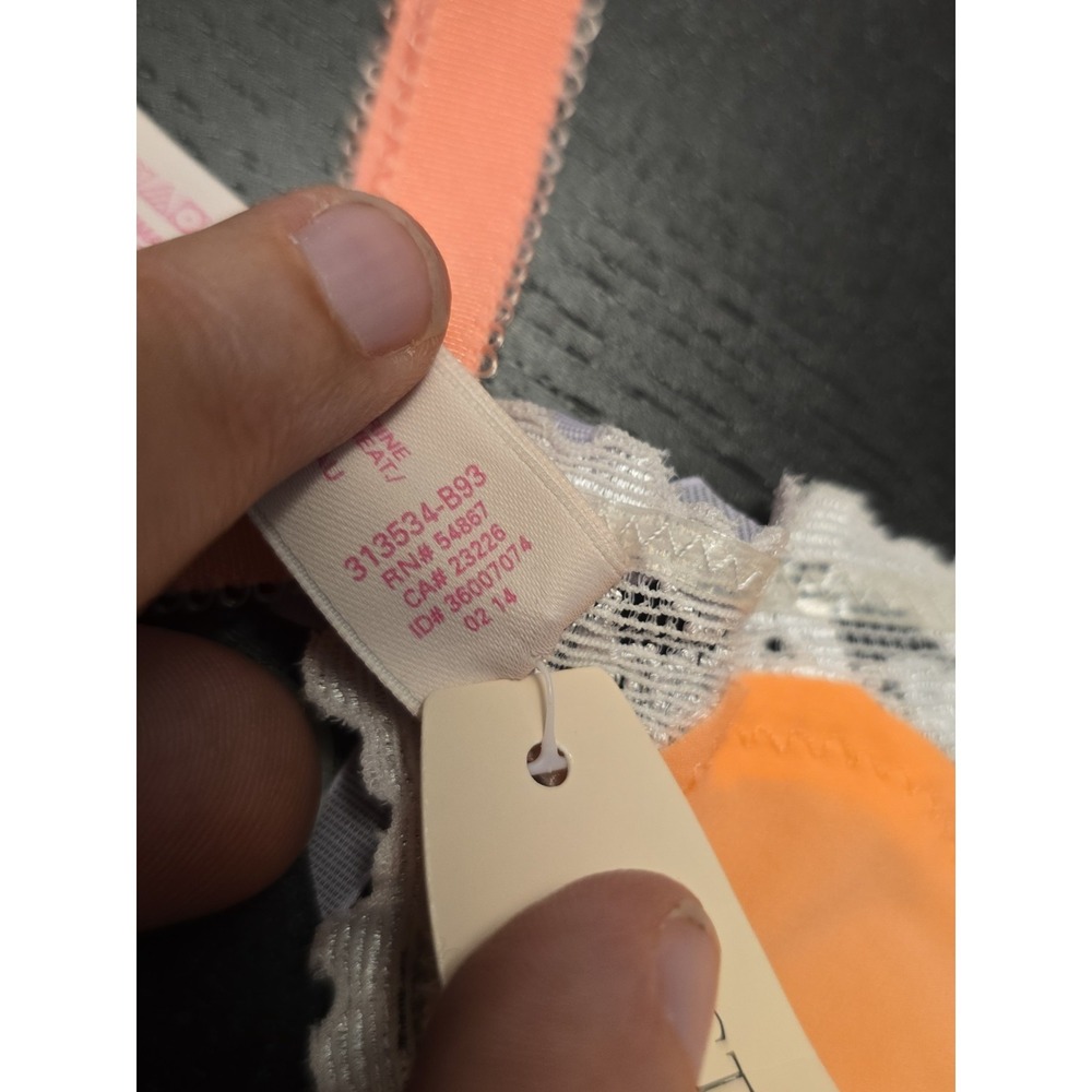 VICTORIA'S SECrET Medium BRALETTE LACE Orange Peach Front Close cute Comfy - Picture 7 of 9